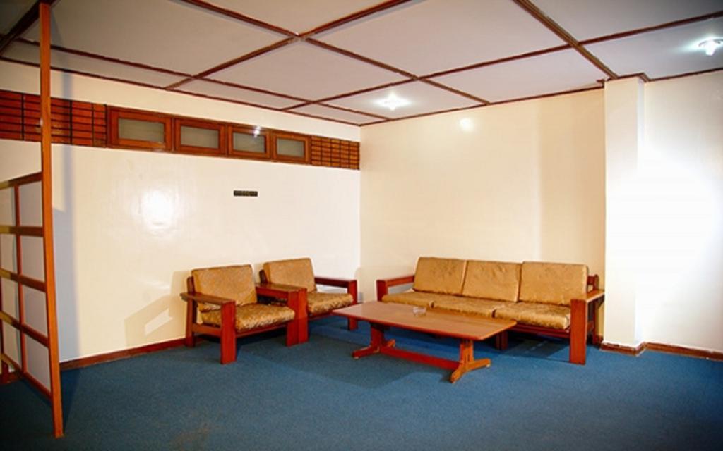 يانغون Yoma Hotel المظهر الخارجي الصورة